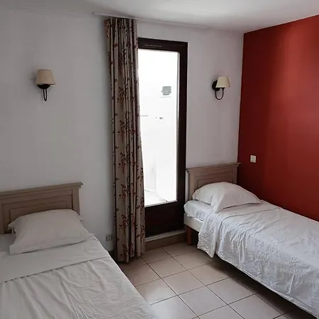 Superbe T4 Cap D'agde, Front De Mer, 3 Chambres, Piscine, Clim, Parking, Balcon *