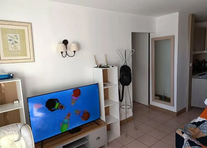 Апартаменти Superbe T4 Cap D'agde, Front De Mer, 3 Chambres, Piscine, Clim, Parking, Balcon