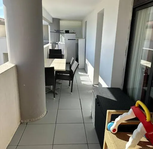 Апартаменти Superbe T4 Cap D'agde, Front De Mer, 3 Chambres, Piscine, Clim, Parking, Balcon *