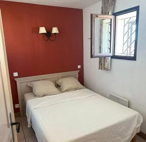 Апартаменти Superbe T4 Cap D'agde, Front De Mer, 3 Chambres, Piscine, Clim, Parking, Balcon