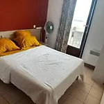 Superbe T4 Cap D'agde, Front De Mer, 3 Chambres, Piscine, Clim, Parking, Balcon *
