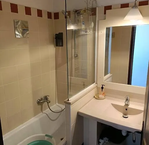 Superbe T4 Cap D'agde, Front De Mer, 3 Chambres, Piscine, Clim, Parking, Balcon *